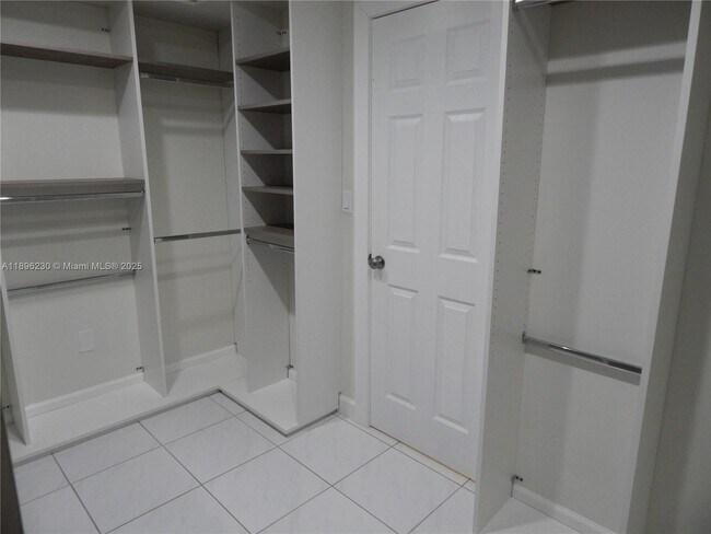 Building Photo - 11530 SW 92nd St