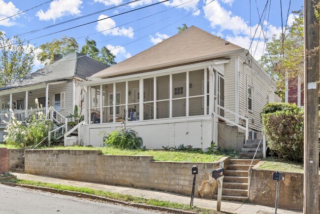 Building Photo - 361 Cameron St SE