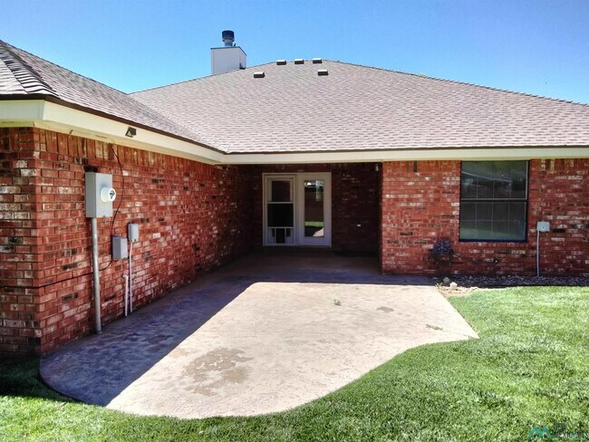 Building Photo - 2620 Fred Daugherty Dr