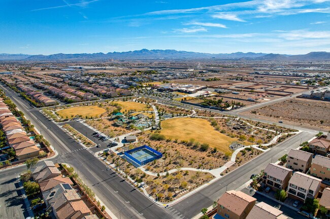 Building Photo - 6626 Tangled Vines Ave