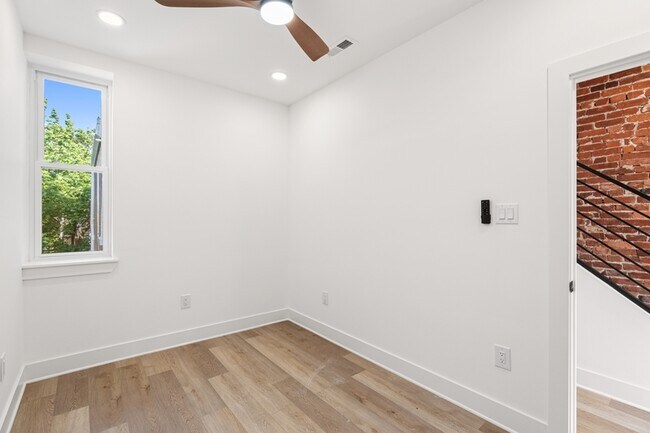 Building Photo - 4503 N 19th St