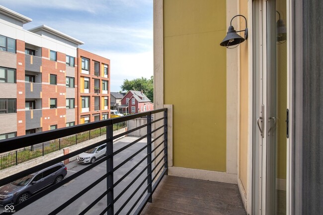 Building Photo - 517 N Park Ave