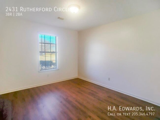 Building Photo - 2431 Rutherford Cir