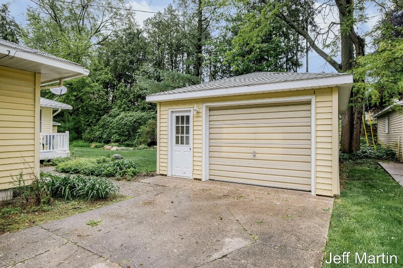 Building Photo - 544 Nordberg Ave NW