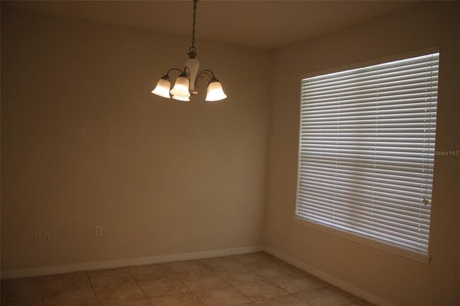 Building Photo - 3222 Hopewell Dr