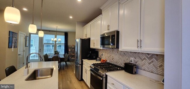 Building Photo - 5606 Hyattsville Dr