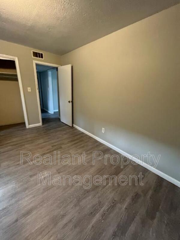 Building Photo - 500 Ohio St