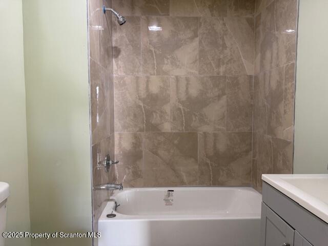 Building Photo - 4 Plum Pl