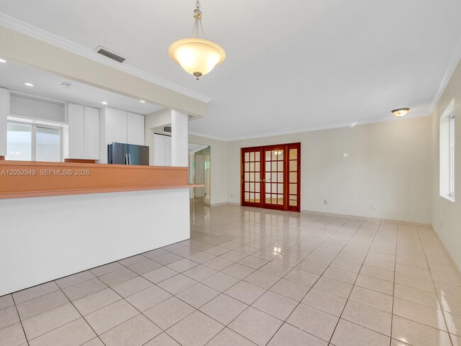 Building Photo - 1430 SW 102nd Ct