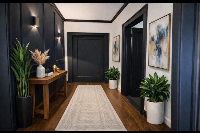 Building Photo - 7357 S St Lawrence Ave