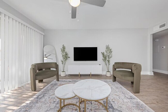 Building Photo - 4312 W Roland St