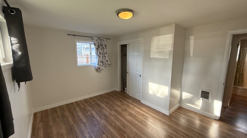 Building Photo - 310 SW 122nd St