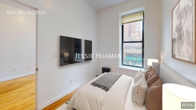 Building Photo - 1502 First Ave -3CD