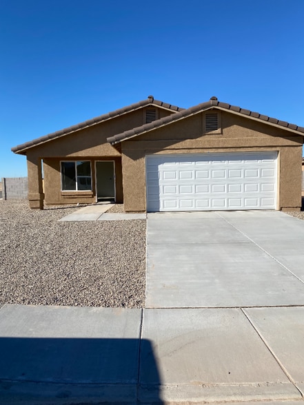 Primary Photo - 4496 S Desert Willow Wy