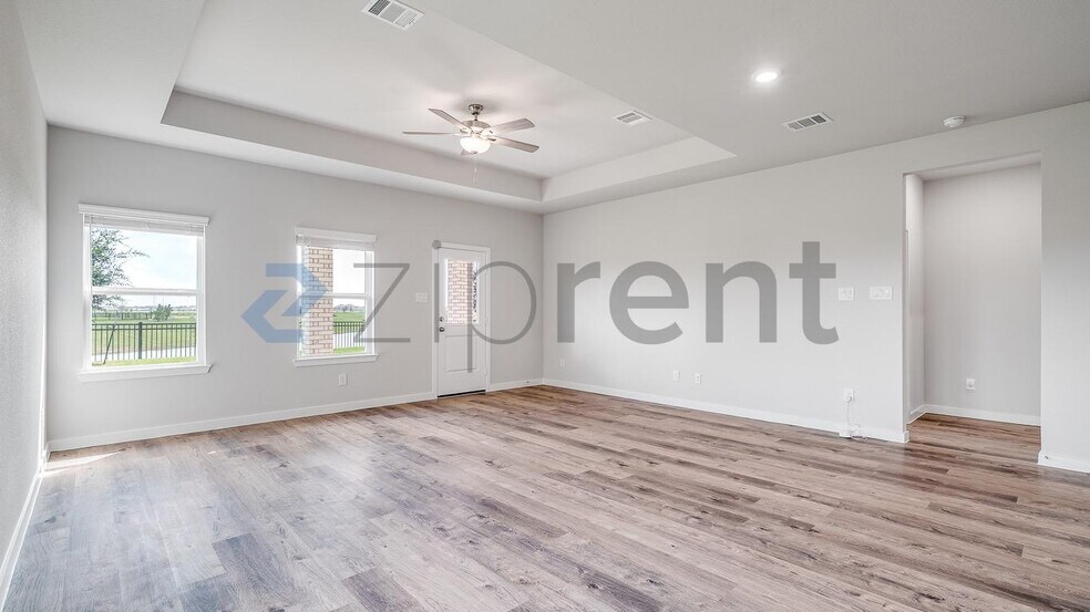 Building Photo - 27327 Blue Pool Dr