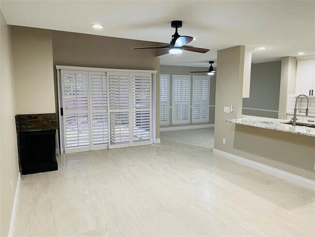 Building Photo - 3307 Golden Trails Dr