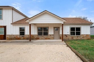 Building Photo - 2867 Conveyor Dr