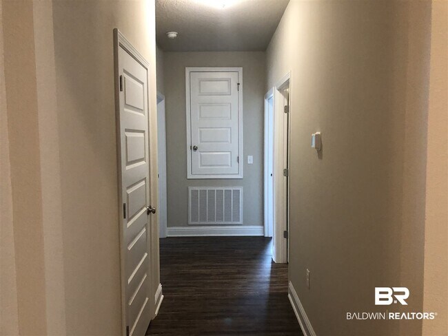 Building Photo - 12781 Waxwing Ave