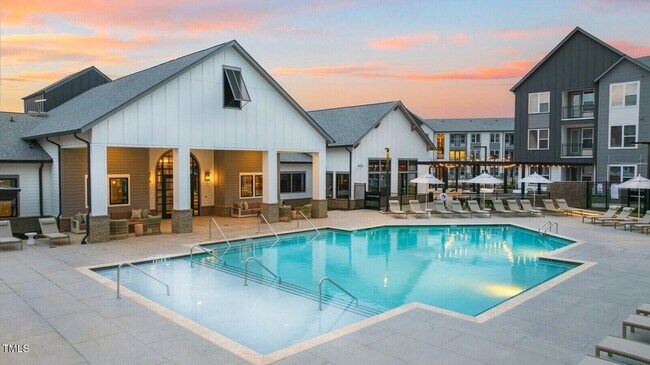 Building Photo - 3901 Capital Hills Dr
