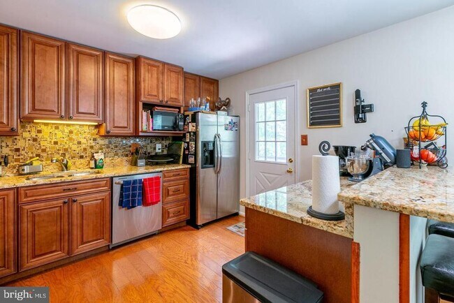 Building Photo - 13662 Barren Springs Ct