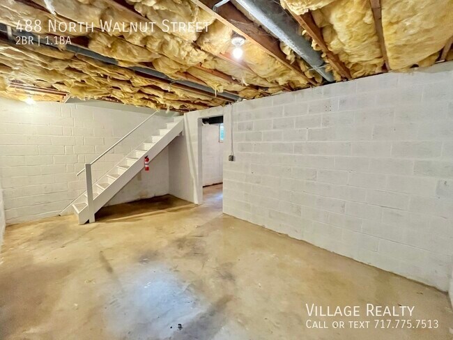 Building Photo - 488 N Walnut St