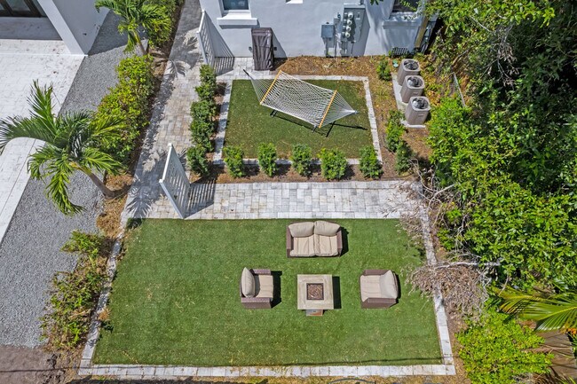 Building Photo - 1862 6th St