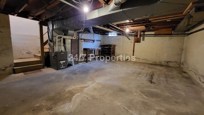 Building Photo - Charming 3BD | 2BA Cottage + Bonus Room - ...