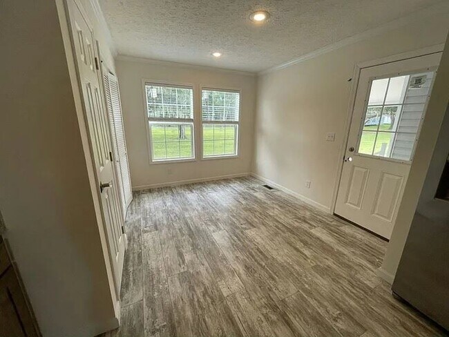 Building Photo - 5019 Coopers Hawk Pl