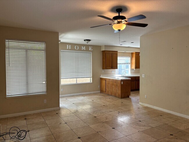 Building Photo - FABULOUS 4 BEDROOM MEDITERRANEAN RENTAL!