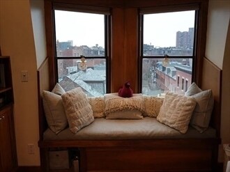 Building Photo - 11 Milford St