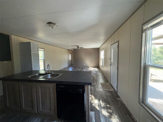 Building Photo - 37019 Gossamer Ln