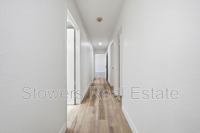 Building Photo - 155 Mountain Canyon Pl