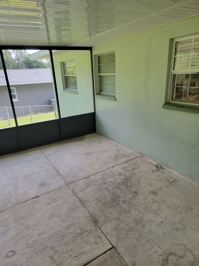 Building Photo - 3738 S Apopka Ave