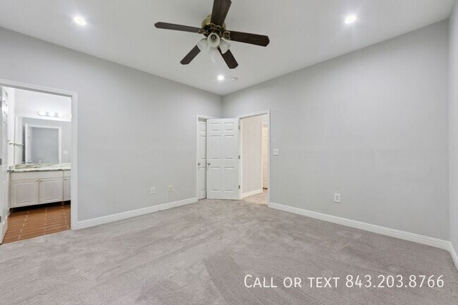 Building Photo - 4585 Great Oak Dr