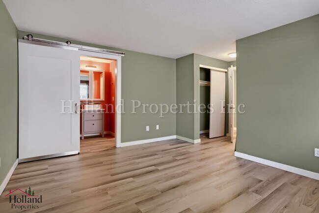 Building Photo - Beautiful Pet-Friendly Single-Family Home in Beaverton!