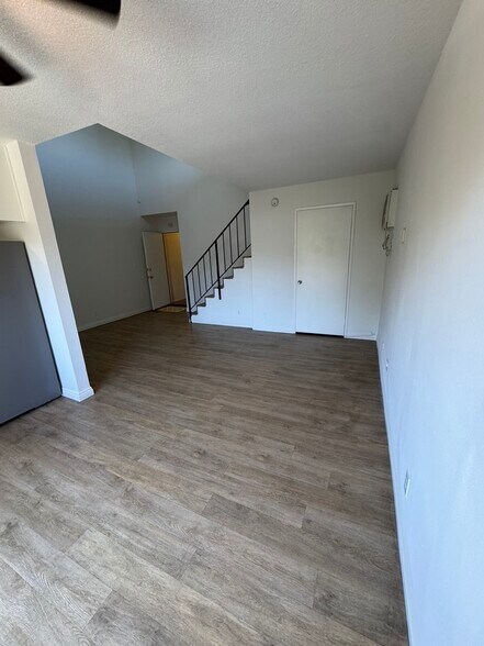 Building Photo - 1625 Glendon Ave