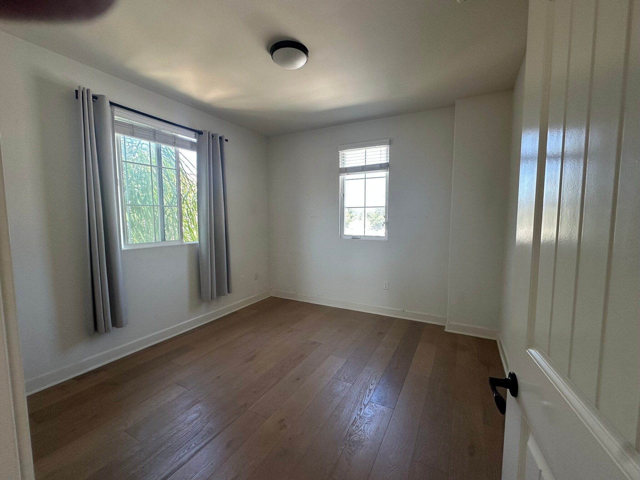 master bedroom - 130 N Garden St