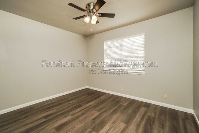 Building Photo - 8858 Meadow Range St