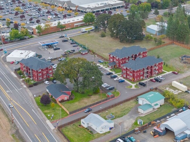 Building Photo - 13001 S Crompton Lane