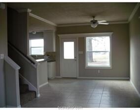 Building Photo - 2800 Horseback Dr