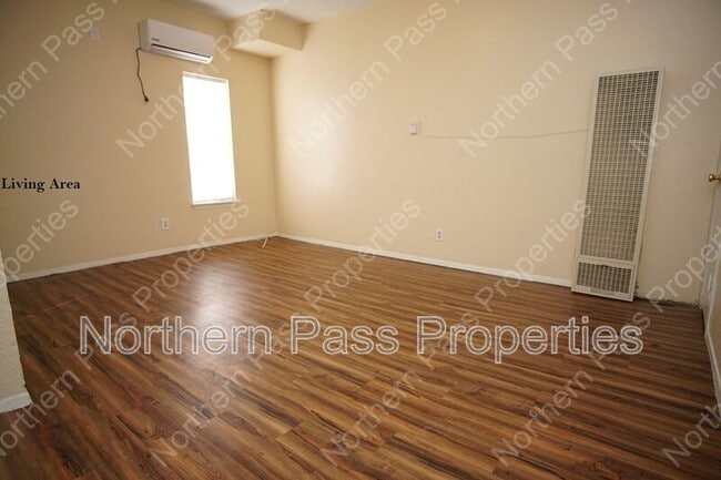 Building Photo - 3403 Pershing Dr