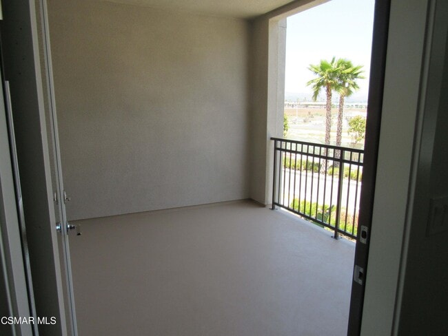 Building Photo - 527 Winchester Dr