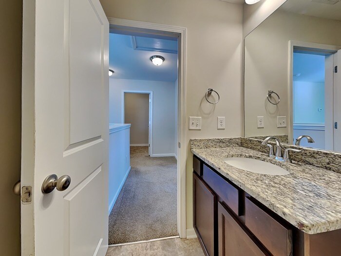 Building Photo - 428 Hawkeye Ct