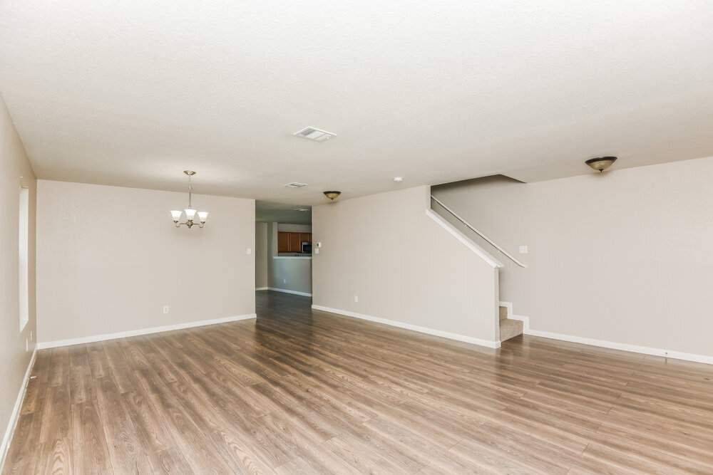 Building Photo - 4936 Water Ridge Ln