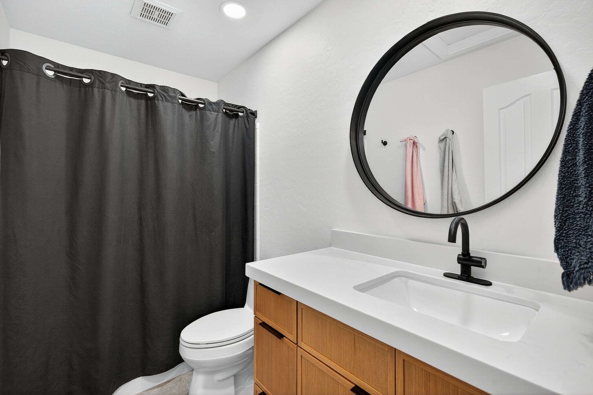 Building Photo - 7449 E Whistling Wind Way