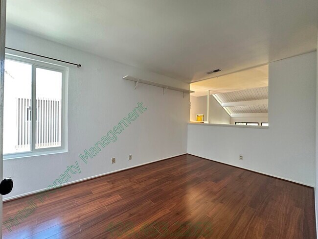 Building Photo - 802 Kingfisher Terrace
