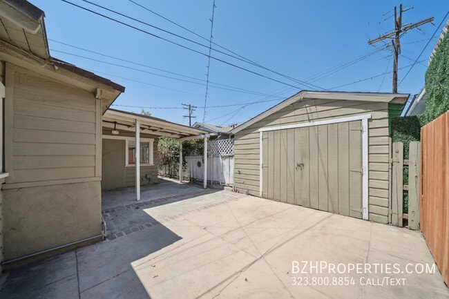 Building Photo - 503 Burchett St