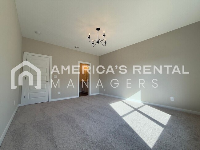 Building Photo - Home for rent in Riverside! Available to View Now!