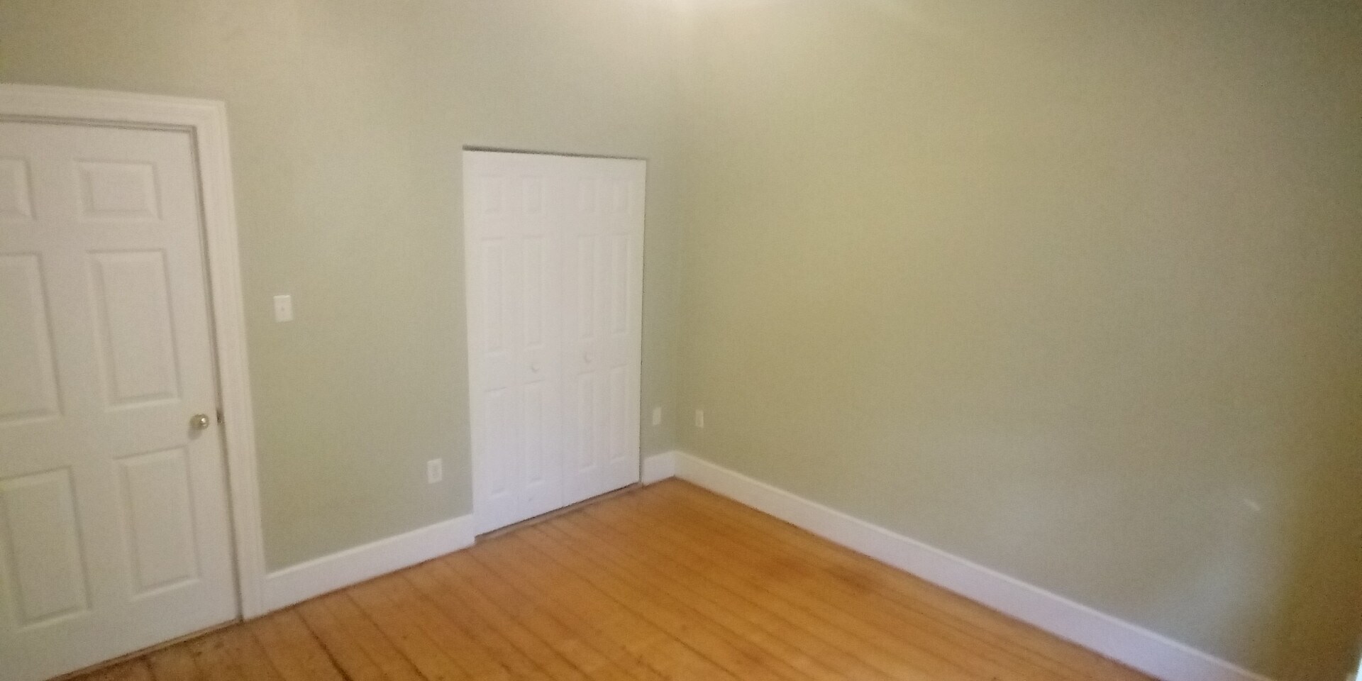 Building Photo - 1596-1600 Westminister Street