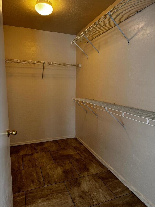 Building Photo - 14613 N 154th Ave